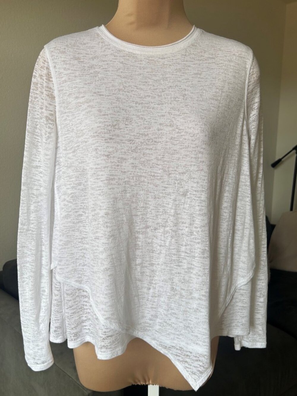 LULULEMON Sweetest Day Long Sleeve Asymmetrical Hem Top EUC